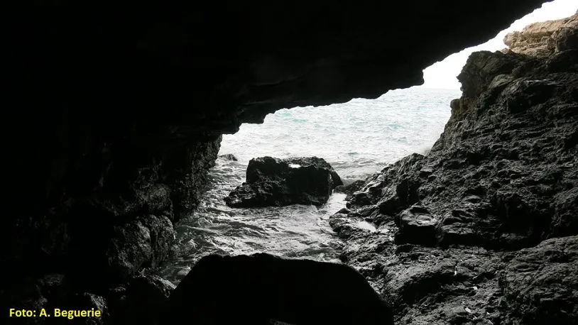Fotografia de PORUGA, COVA (3 de 4)