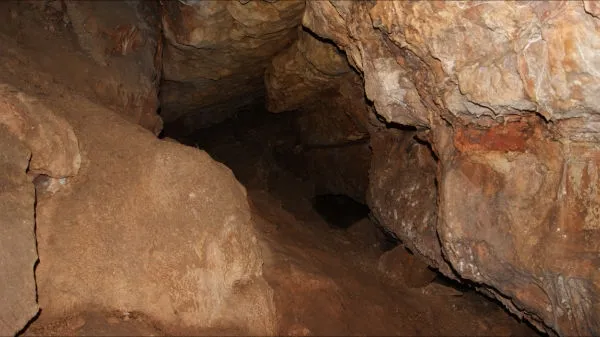 Photograph of GARROFER, COVA DEL (4 of 5)