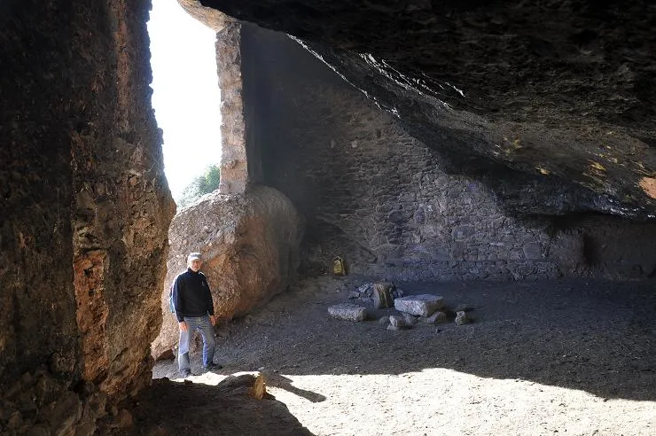 Photograph of ÒBITS, ELS (5 of 6)