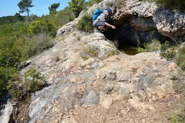 Fotografia de FONT DEL CASTELLOT, COVA DE LA (2 de 3)