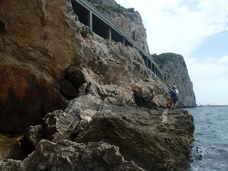 Photograph of AMFITEATRE, COVA DE L' (3 of 9)
