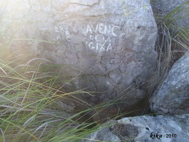 Fotografía de GUIXA, AVENC DE LA (2 de 3)