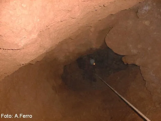 Fotografia de CAN GARRIGOSA, AVENC DE (3 de 3)