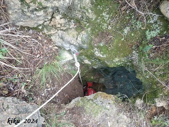 Fotografía de LLAMBORDA, AVENC DE LA (3 de 8)