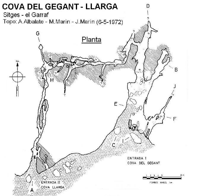 Topographie de GEGANT-LLARGA, COVA DEL