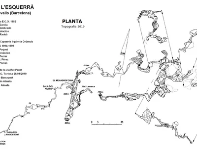 Topografia de ESQUERRÀ, AVENC DE L' (18 de 28)