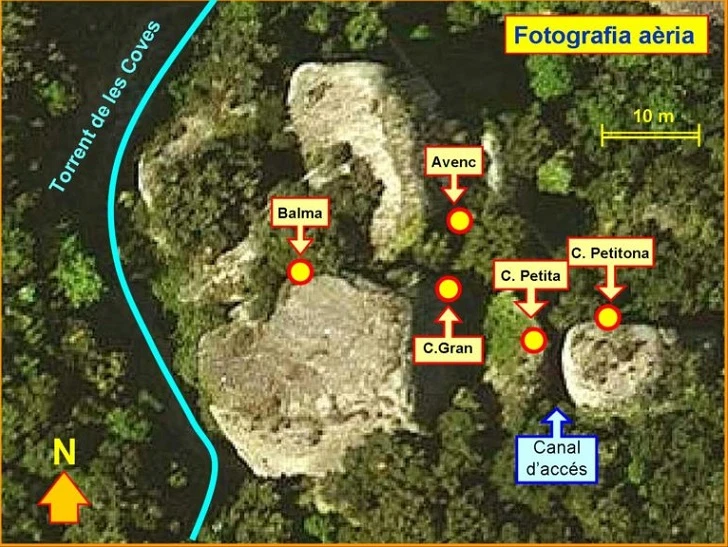 Topographie de SANTA CECÍLIA, COVES DE (3 sur 3)